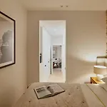Marais Historique L Loft De 4 Ch Et 4 Sdb Avec Climatisation Apartmán