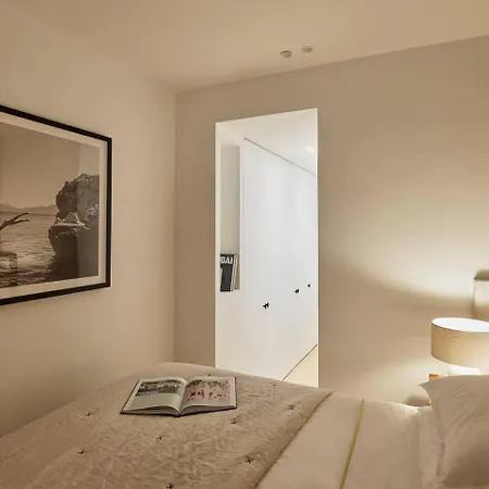 Marais Historique L Loft De 4 Ch Et 4 Sdb Avec Climatisation Apartmán